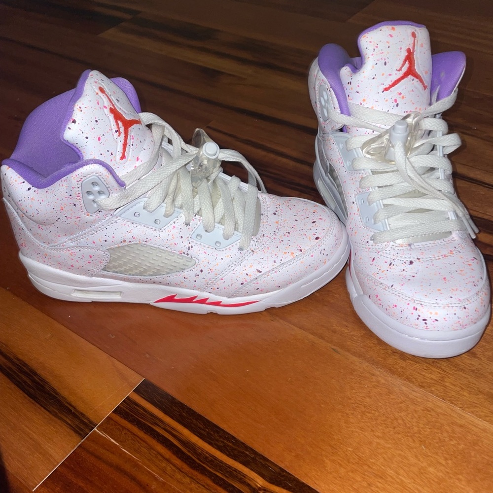 These are Jordan 5 Easter’s worn twice